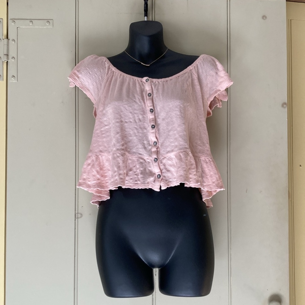 Adorable Button-Down Ruffle Top | Pink | XS - Picture 2 of 10